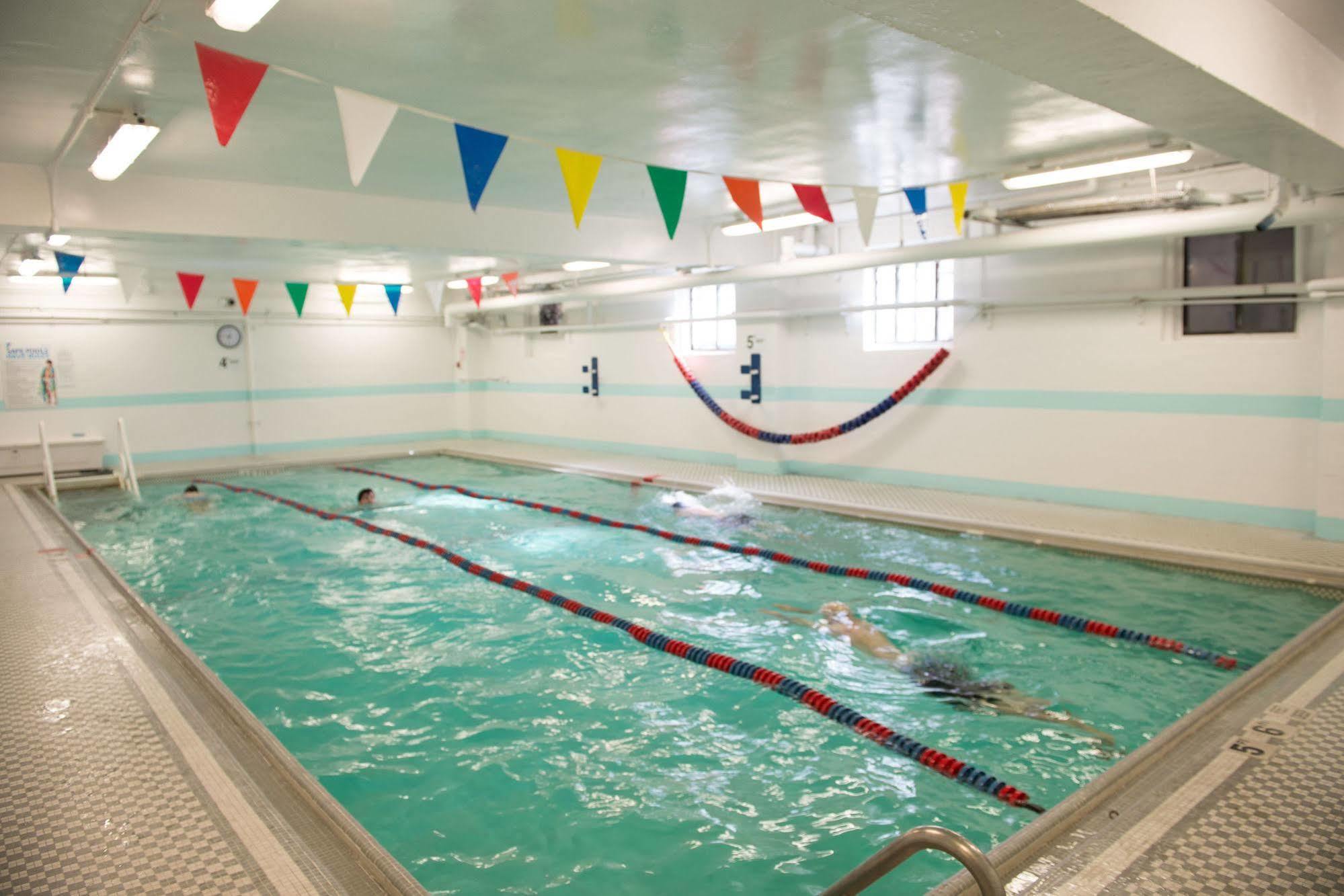 Greenpoint Ymca Brooklyn นิวยอร์ก ภายนอก รูปภาพ
